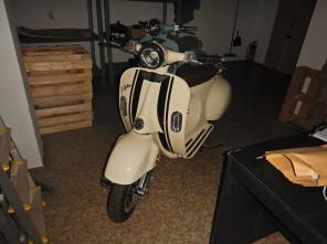 1 skuter kremowy (1)